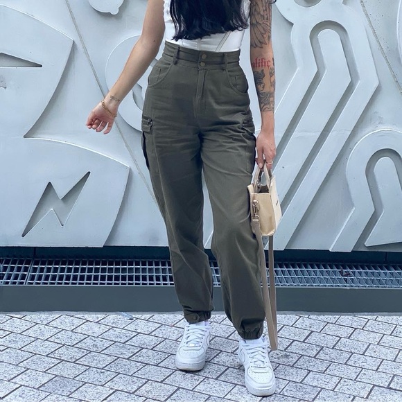 Meshki Green Cargo Pants - Picture 7 of 7